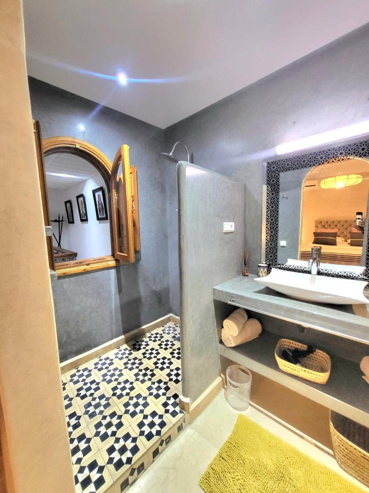 Riad Melilo Avec Piscine Chauffee Marraquexe Exterior foto